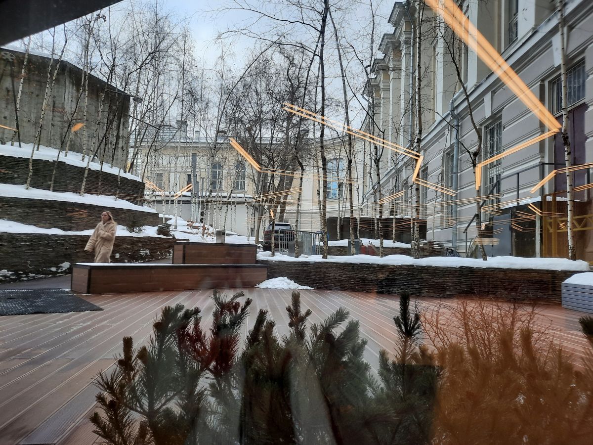 100м под цветы/бар/кафе/готовую еду!
