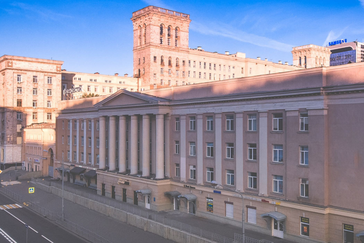Офис компании 92м2 в бизнес-центре