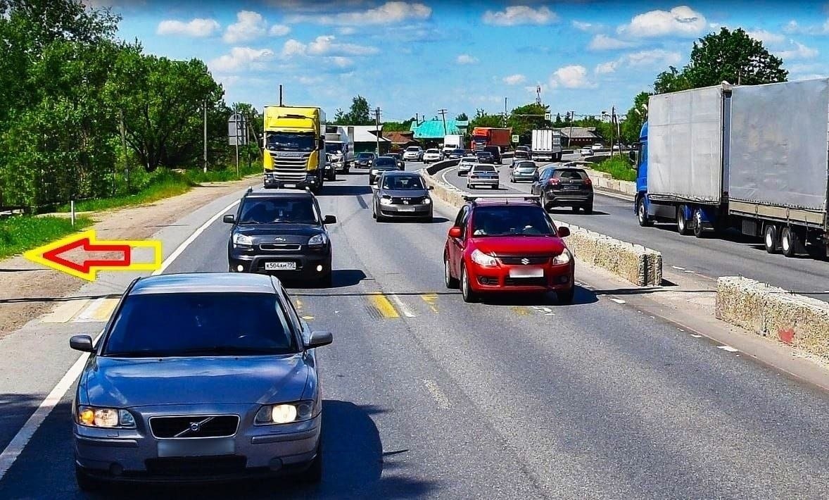 Земельный участок ЗНП ВРИ Торговля и общепит, Автоуслуги
